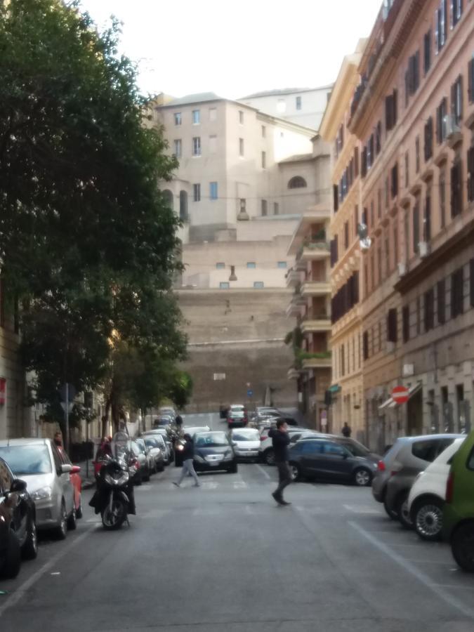 Sylvia Stylish Vatican Apartment Roma Esterno foto